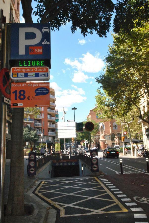 Bcn 324 Apartment Barselona Dış mekan fotoğraf